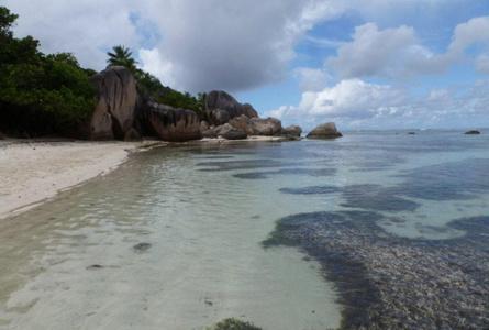德阿让海滩     'Anse Source D'Argent
