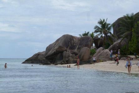 德阿让海滩     'Anse Source D'Argent