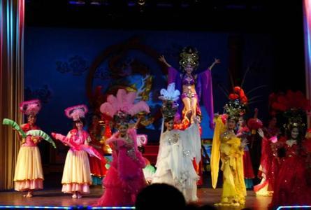 西蒙人妖秀Phuket Simon Cabaret