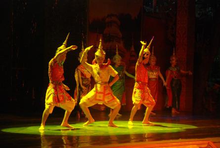 大佛寺Wat Phra Yai