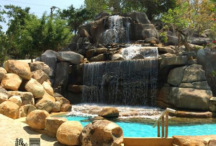 芽庄泥浆浴Thap Ba Hot Spring