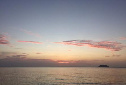 丹绒亚路海滩Tanjung Aru Beach