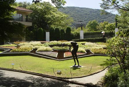 雕刻之森美术馆   -Hakone Open-Air Museum