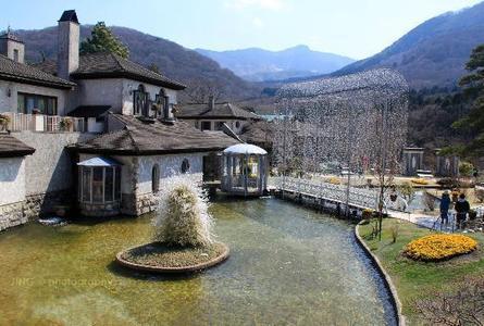 箱根玻璃森林美术馆Venetian Glass Museum