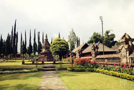 水神庙Pura Ulun Danu Bratan