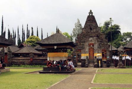 水神庙Pura Ulun Danu Bratan
