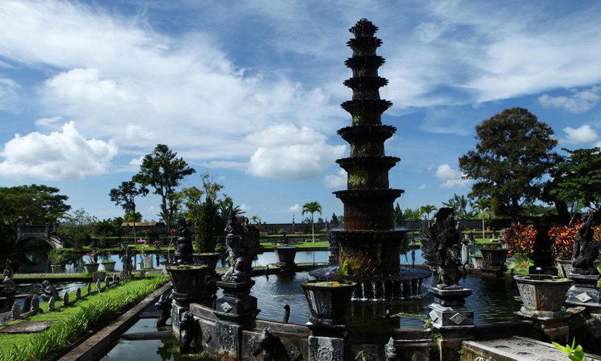 Amankila Resort